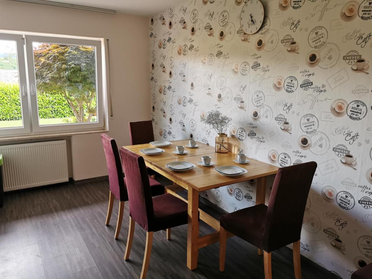 Gemuetliche 90 Qm Wohnung In Saarburg, Zentral Gelegen, Garten Mit Aussicht, Separater Eingang Zewnętrze zdjęcie
