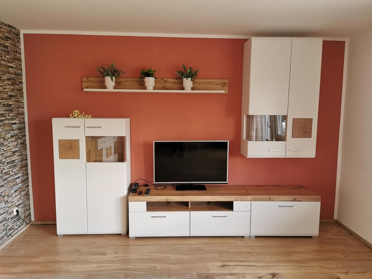 Gemuetliche 90 Qm Wohnung In Saarburg, Zentral Gelegen, Garten Mit Aussicht, Separater Eingang Zewnętrze zdjęcie
