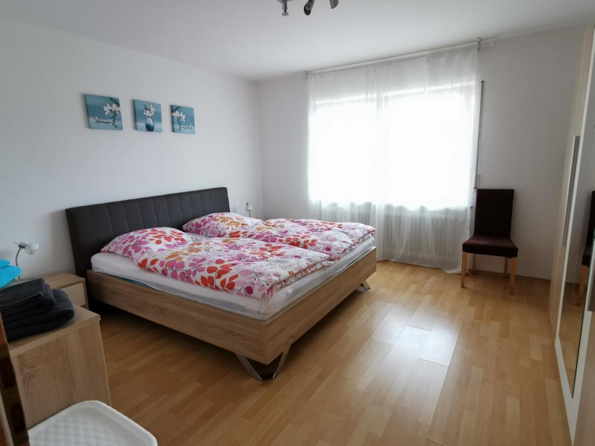 Gemuetliche 90 Qm Wohnung In Saarburg, Zentral Gelegen, Garten Mit Aussicht, Separater Eingang Zewnętrze zdjęcie