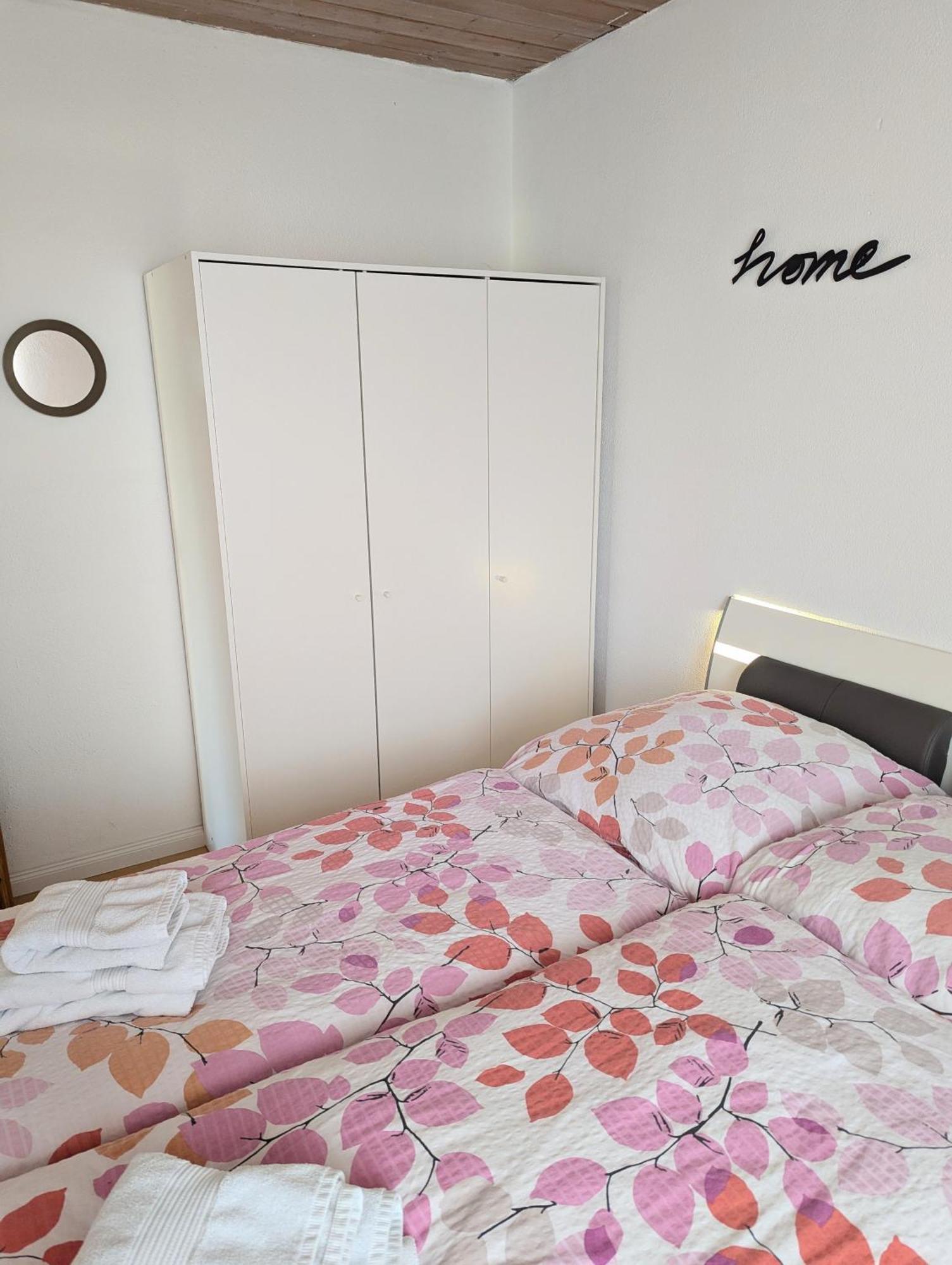 Gemuetliche 90 Qm Wohnung In Saarburg, Zentral Gelegen, Garten Mit Aussicht, Separater Eingang Zewnętrze zdjęcie